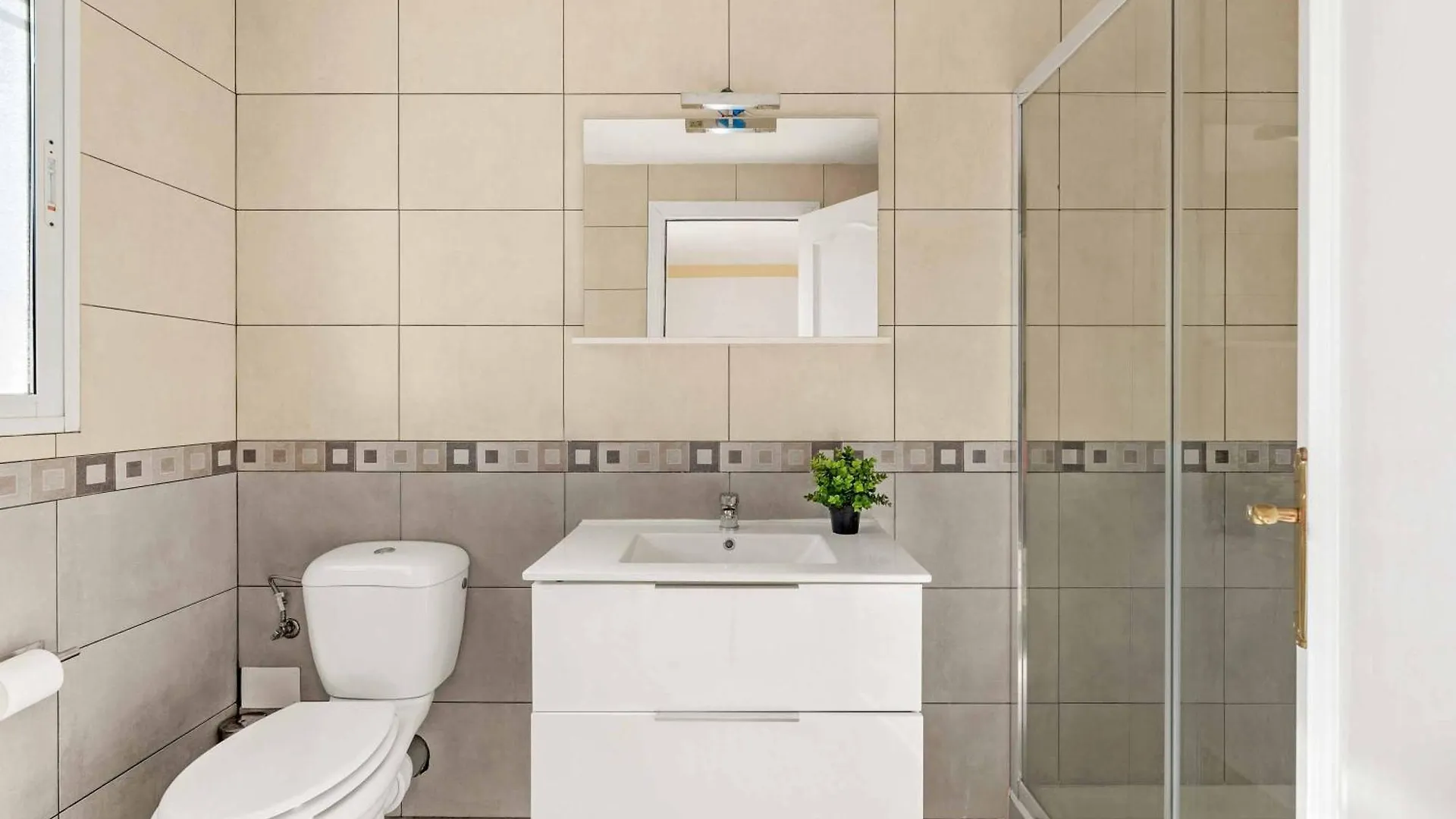 Villa Bart إِستيبونا