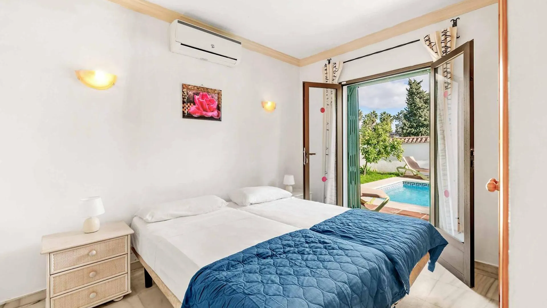 Villa Bart Estepona 0*,  Spain
